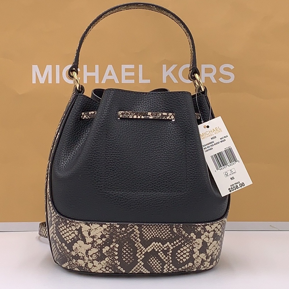MICHAEL KORS 
Reed Md Pebbled Leather Belted Bucket Messenger Satchel Crossbody - Picture 16 of 16